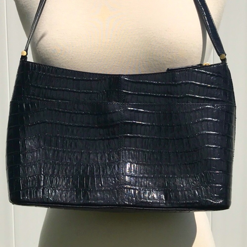 Vintage Etienne Aigner Black Leather Shoulder Bag with Textured Finish - Picture 7 of 16